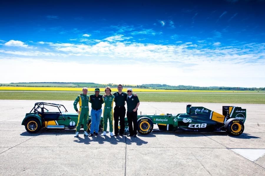  Caterham Seven by Team Lotus 2011 года  (фото 8 из 11)